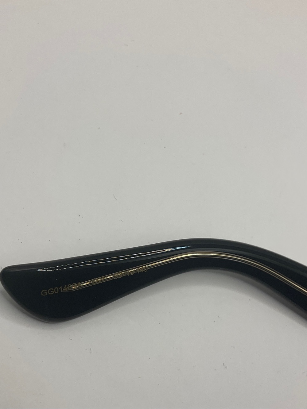 Gucci Black Oversized Square Sunglasses with Gold Logo - Picture 7 of 8